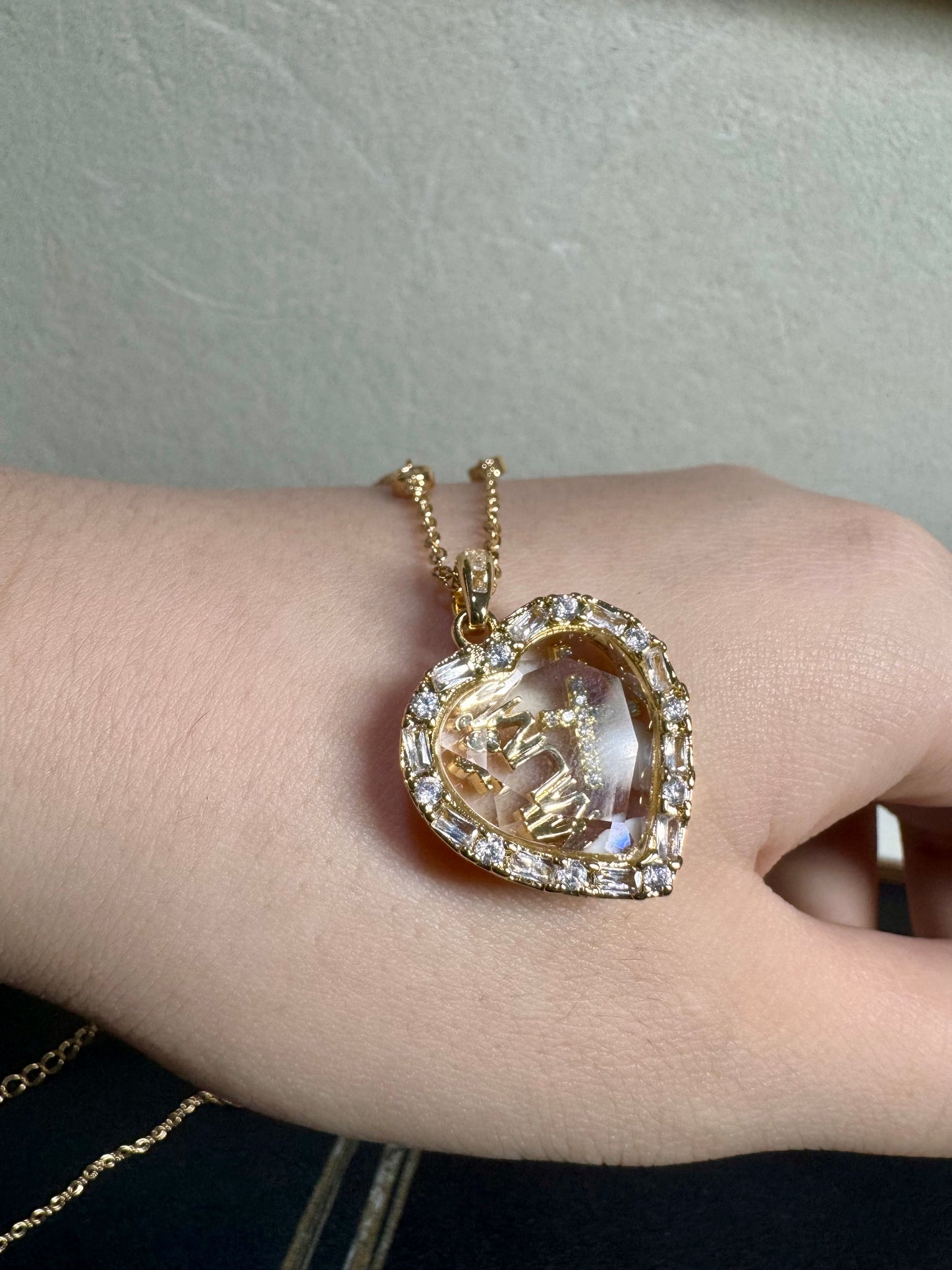 Jewels Heart Charm Locket
