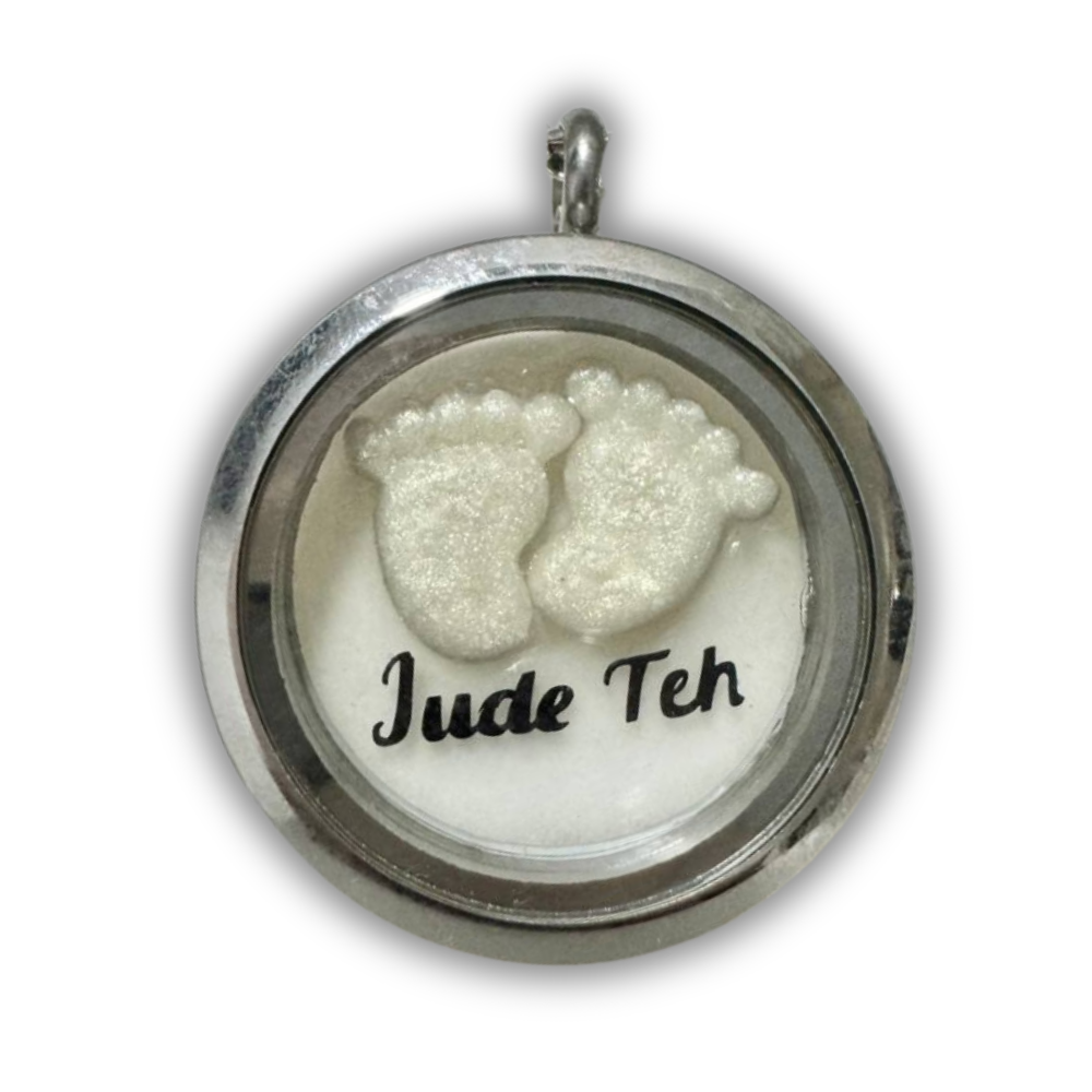 Signature Locket with Clear Background