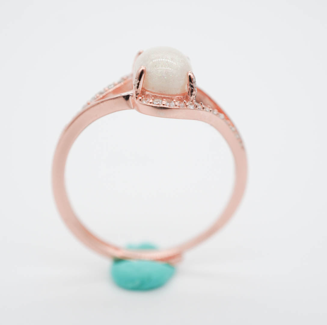 Celestine Solitaire Breastmilk Ring