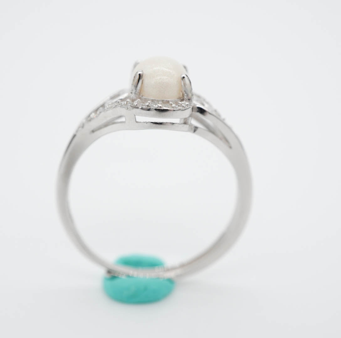 Celestine Solitaire Breastmilk Ring
