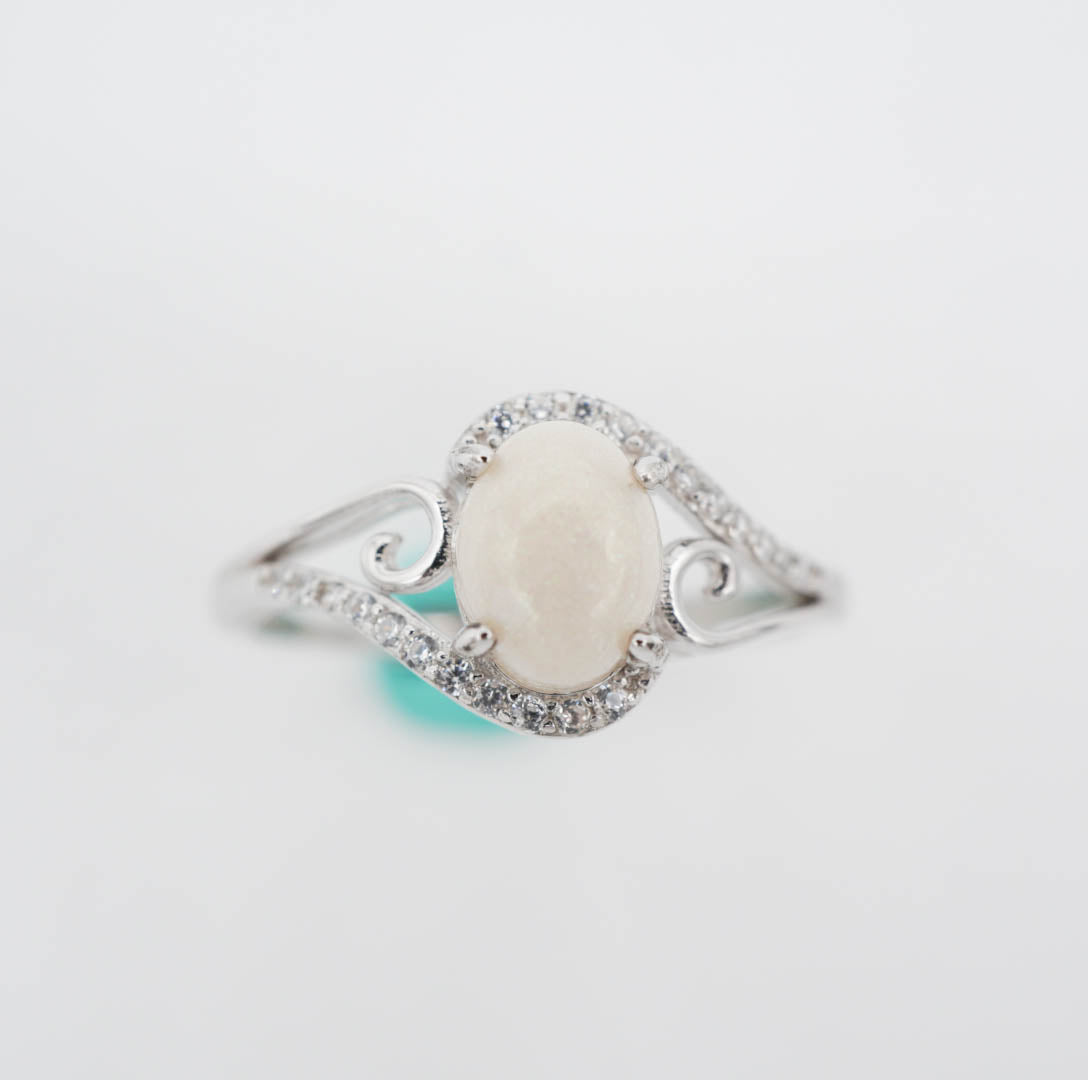 Celestine Solitaire Breastmilk Ring