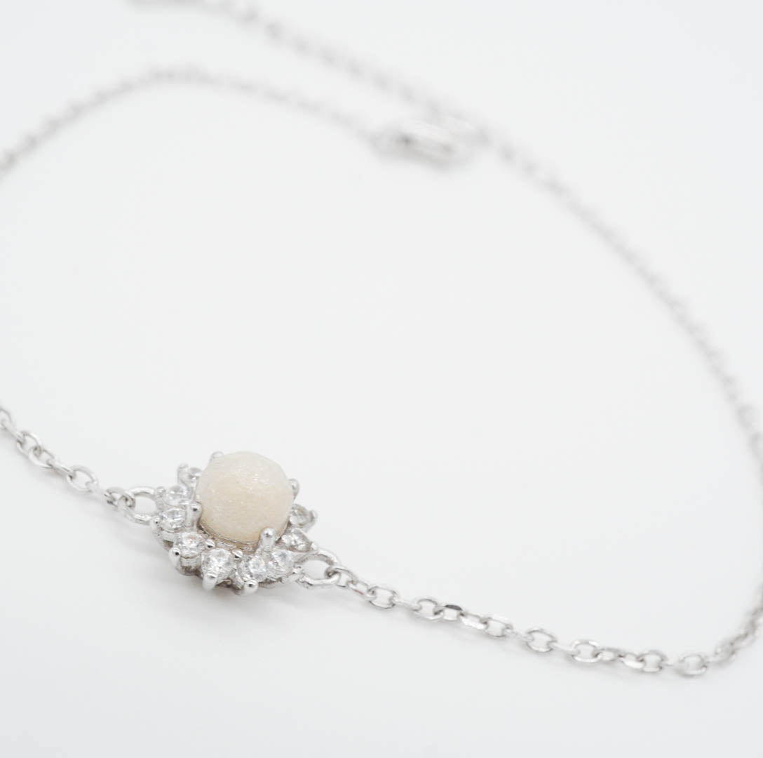 Stella Solitaire Breastmilk Bracelet