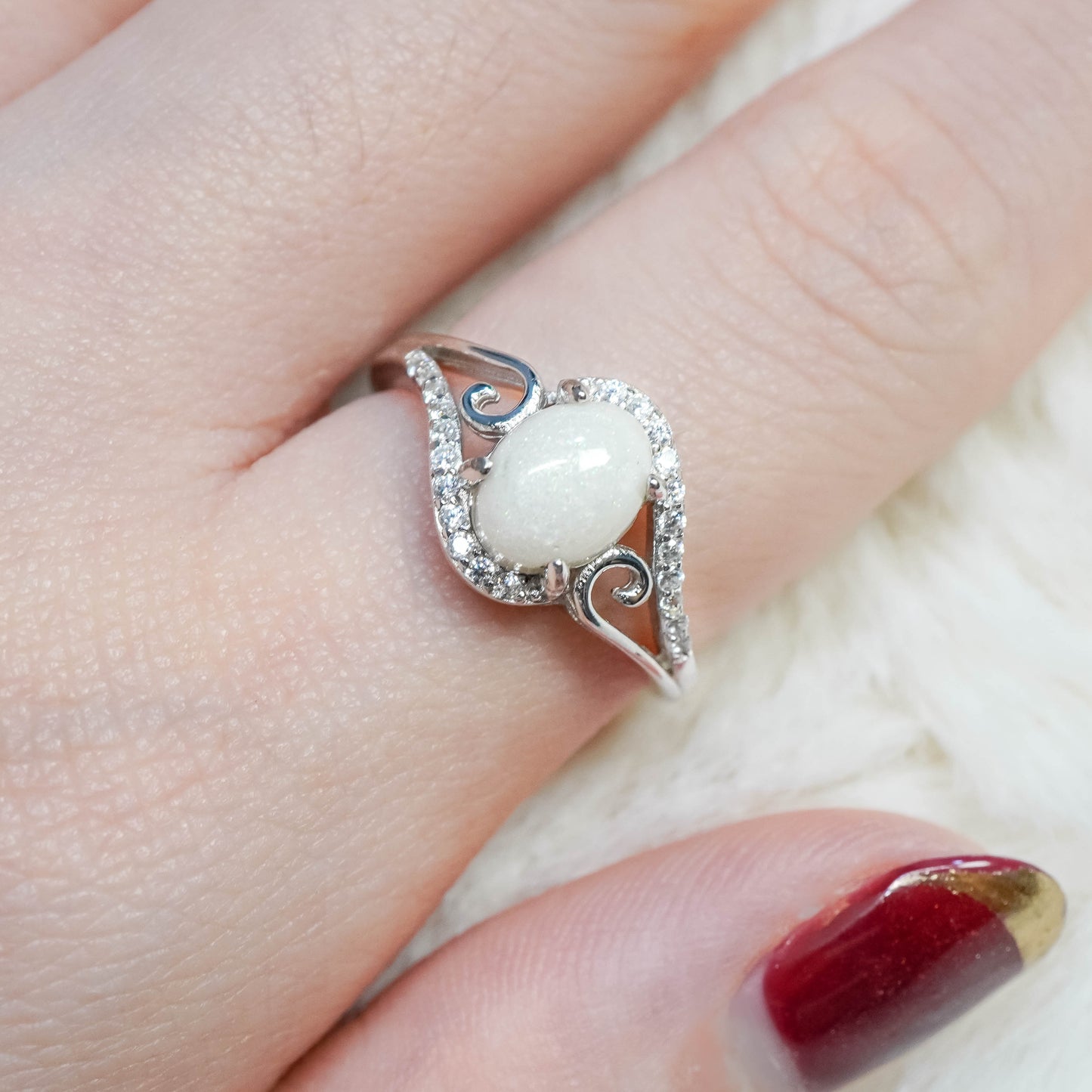 Celestine Solitaire Breastmilk Ring