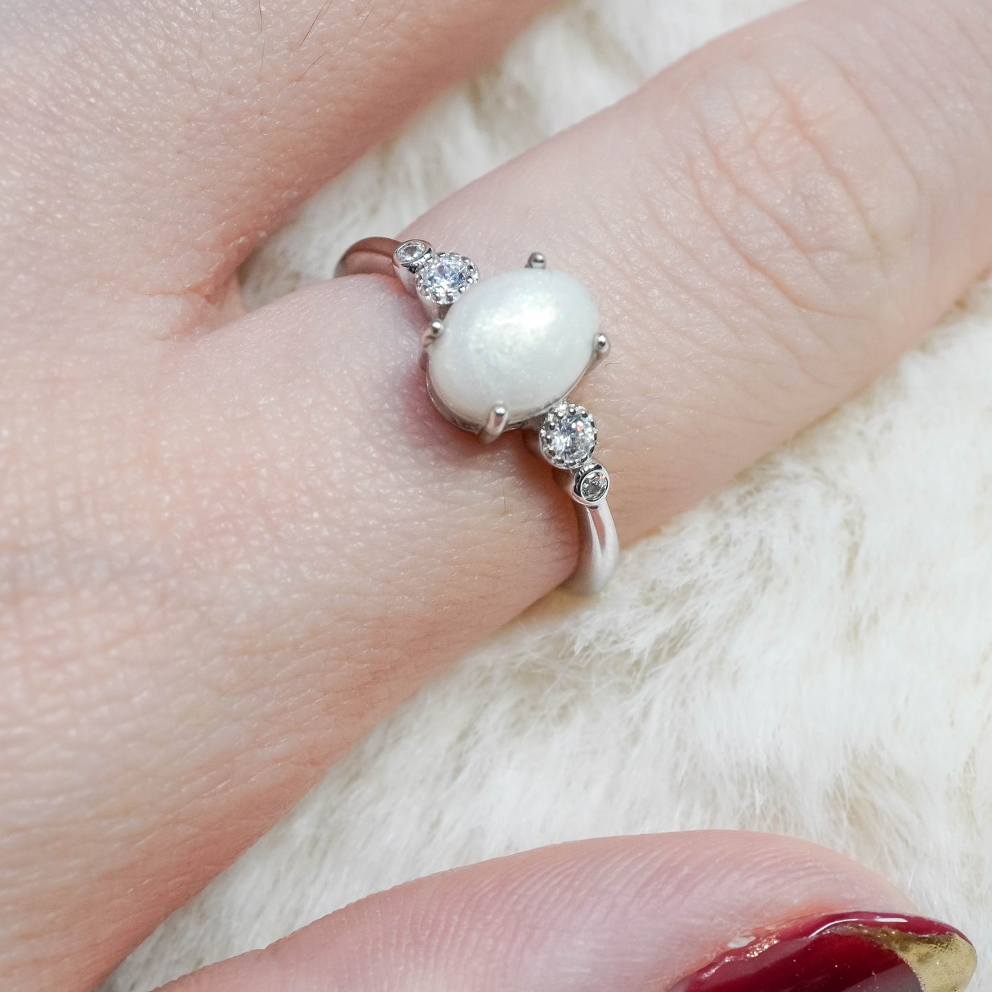 Aurora Solitaire Breastmilk Ring