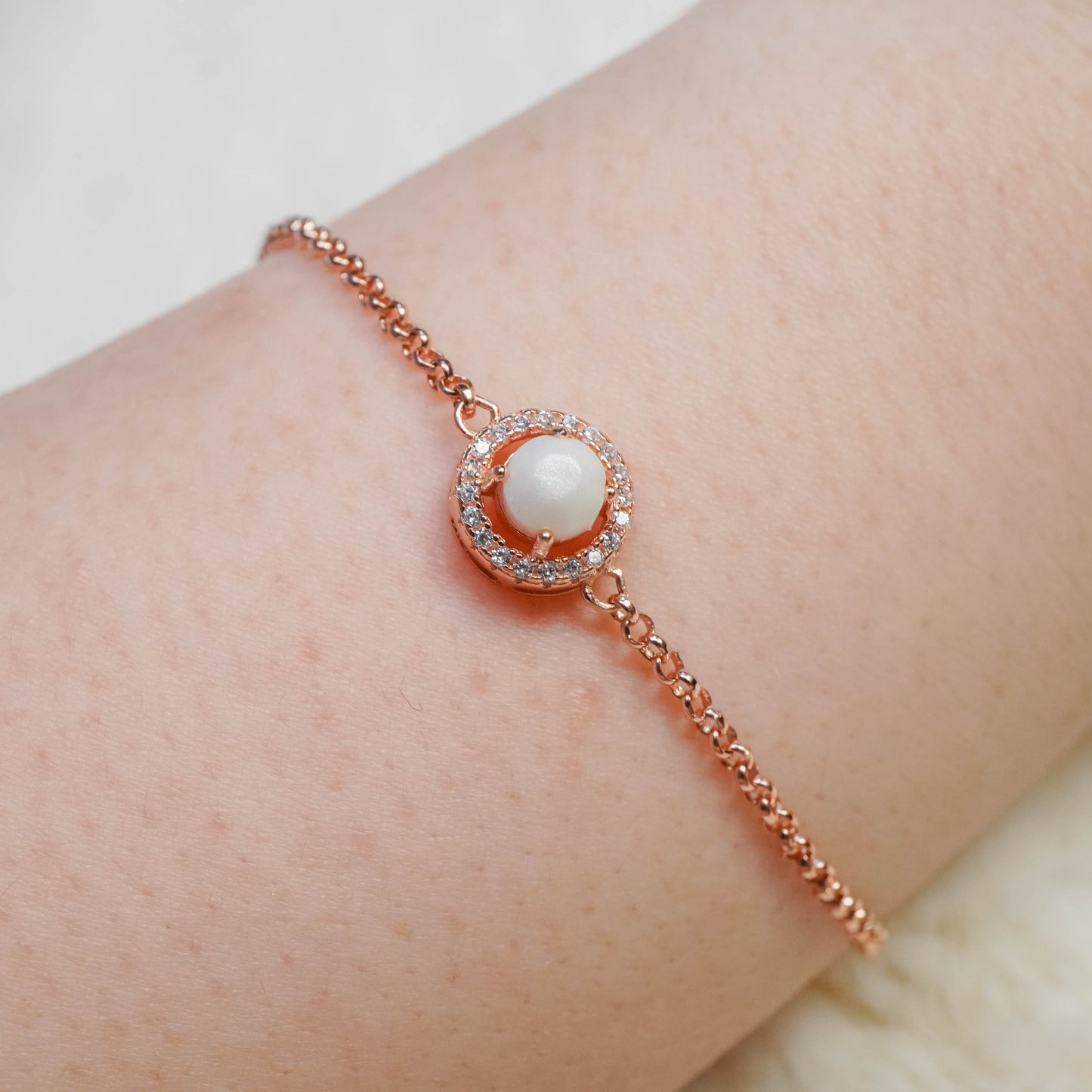 Halo Solitaire Breastmilk Bracelet