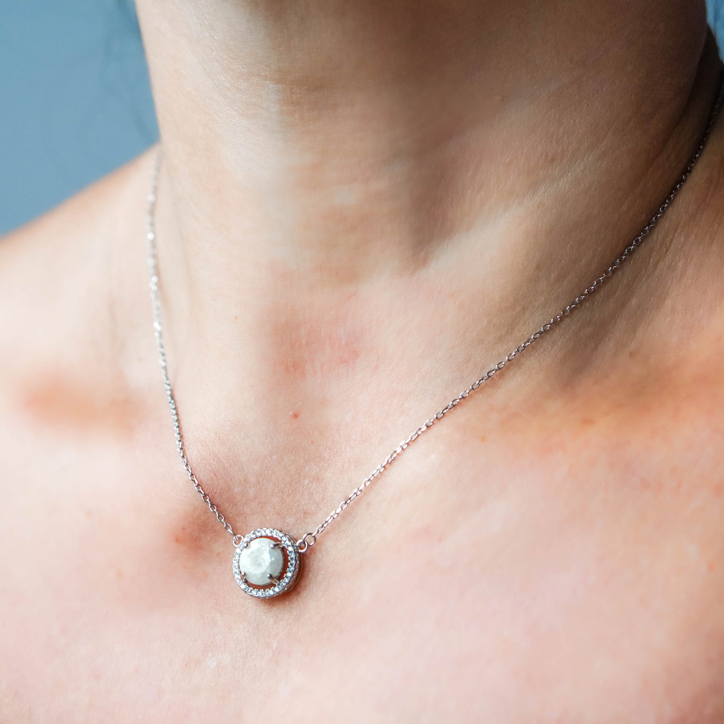 Halo Solitaire Breastmilk Necklace