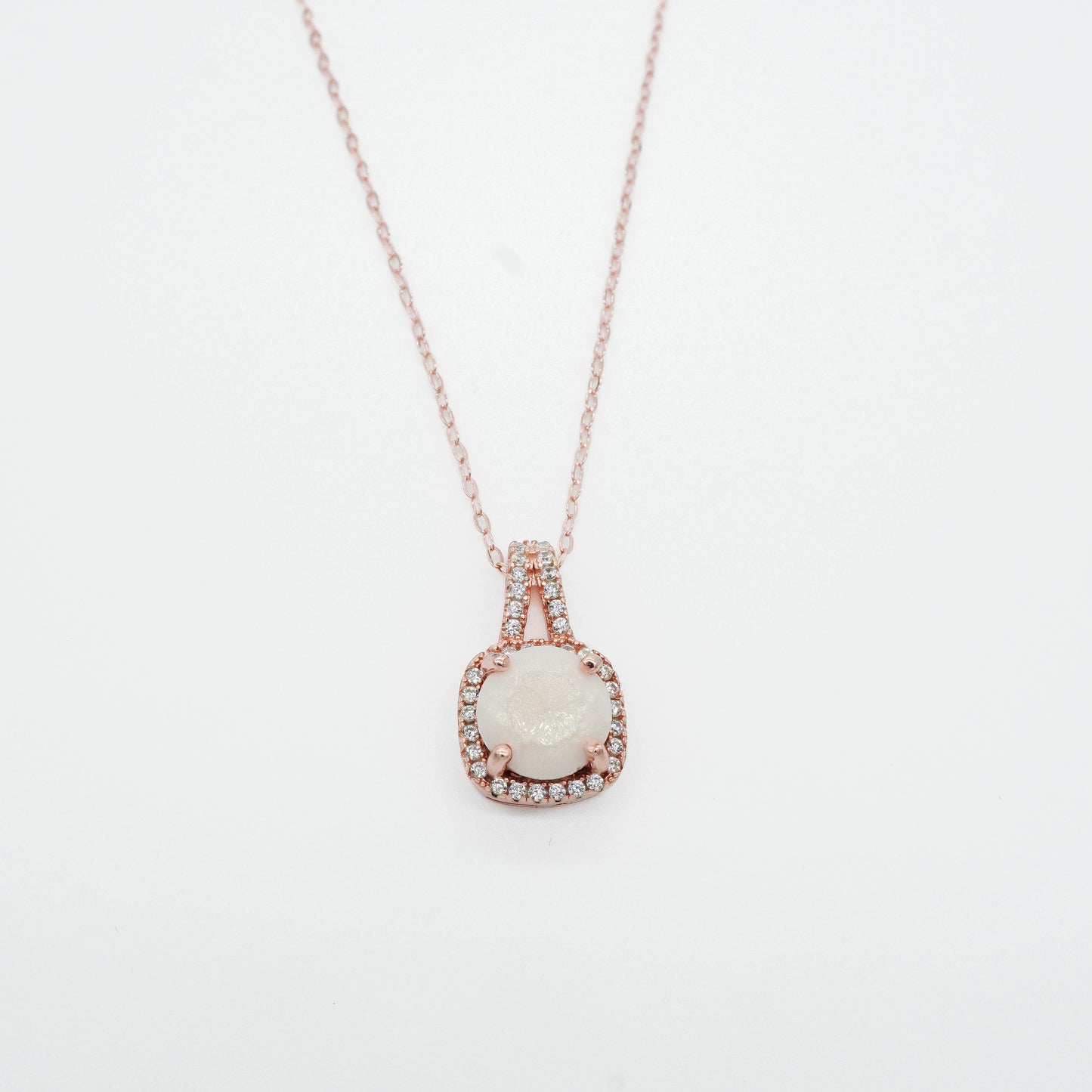Princess Solitaire Breastmilk Pendant