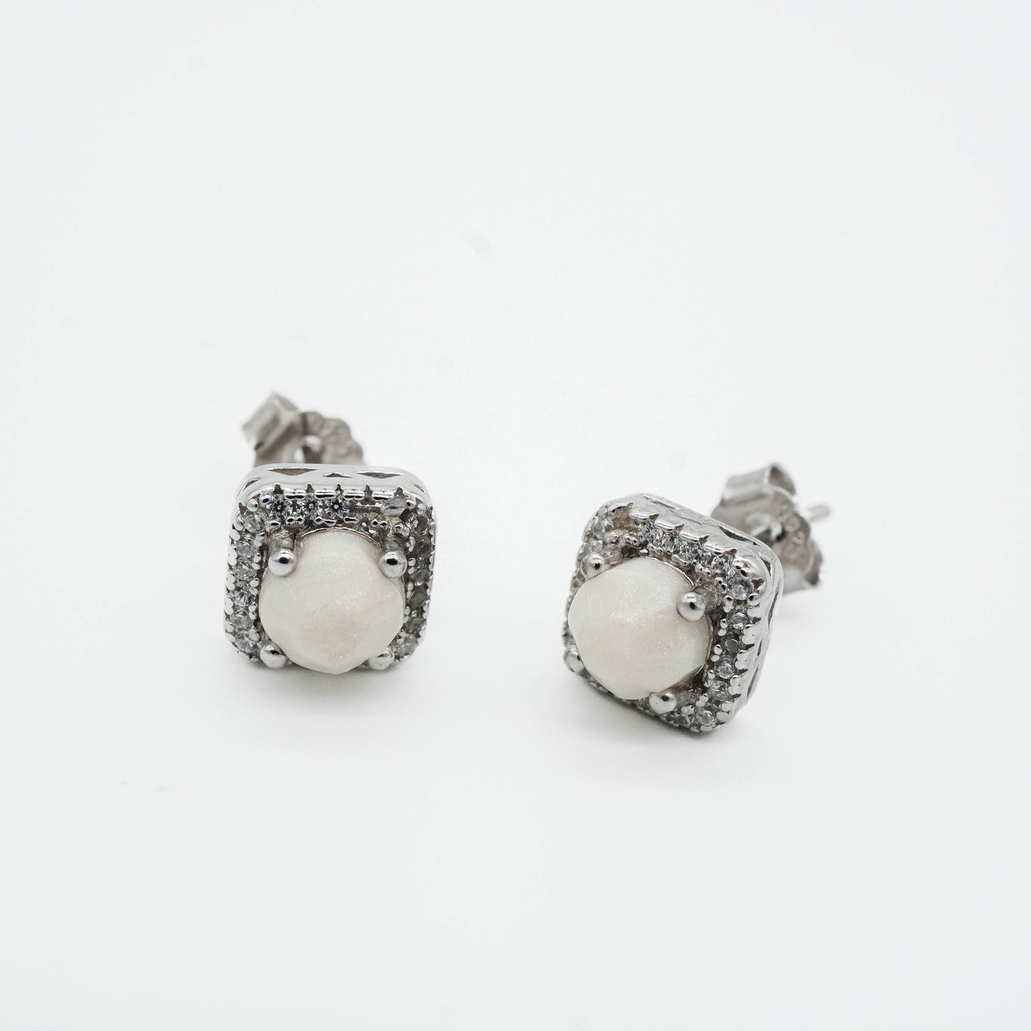 Princess Solitaire Breastmilk Ear Studs