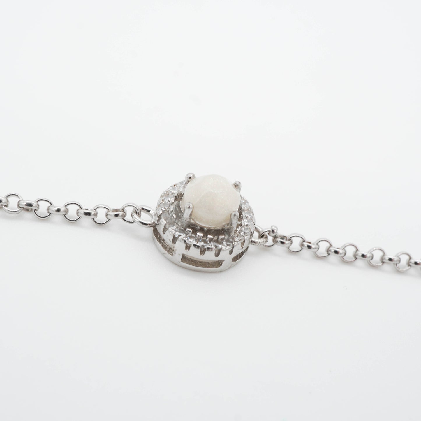 Halo Solitaire Breastmilk Bracelet
