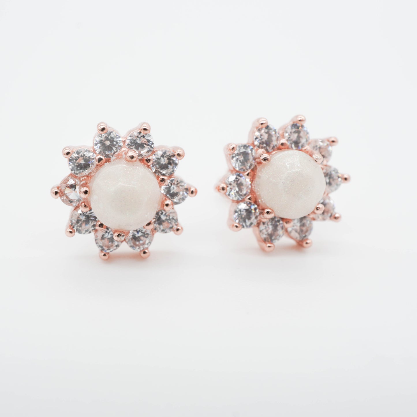 Stella Solitaire Breastmilk Ear Studs