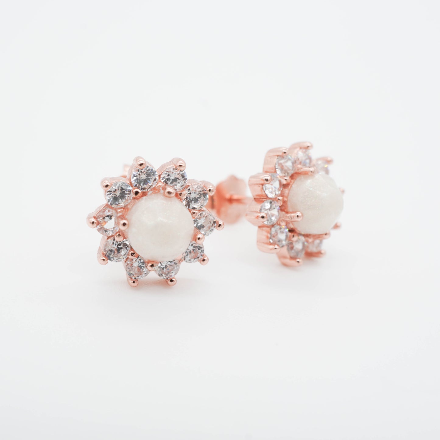 Stella Solitaire Breastmilk Ear Studs