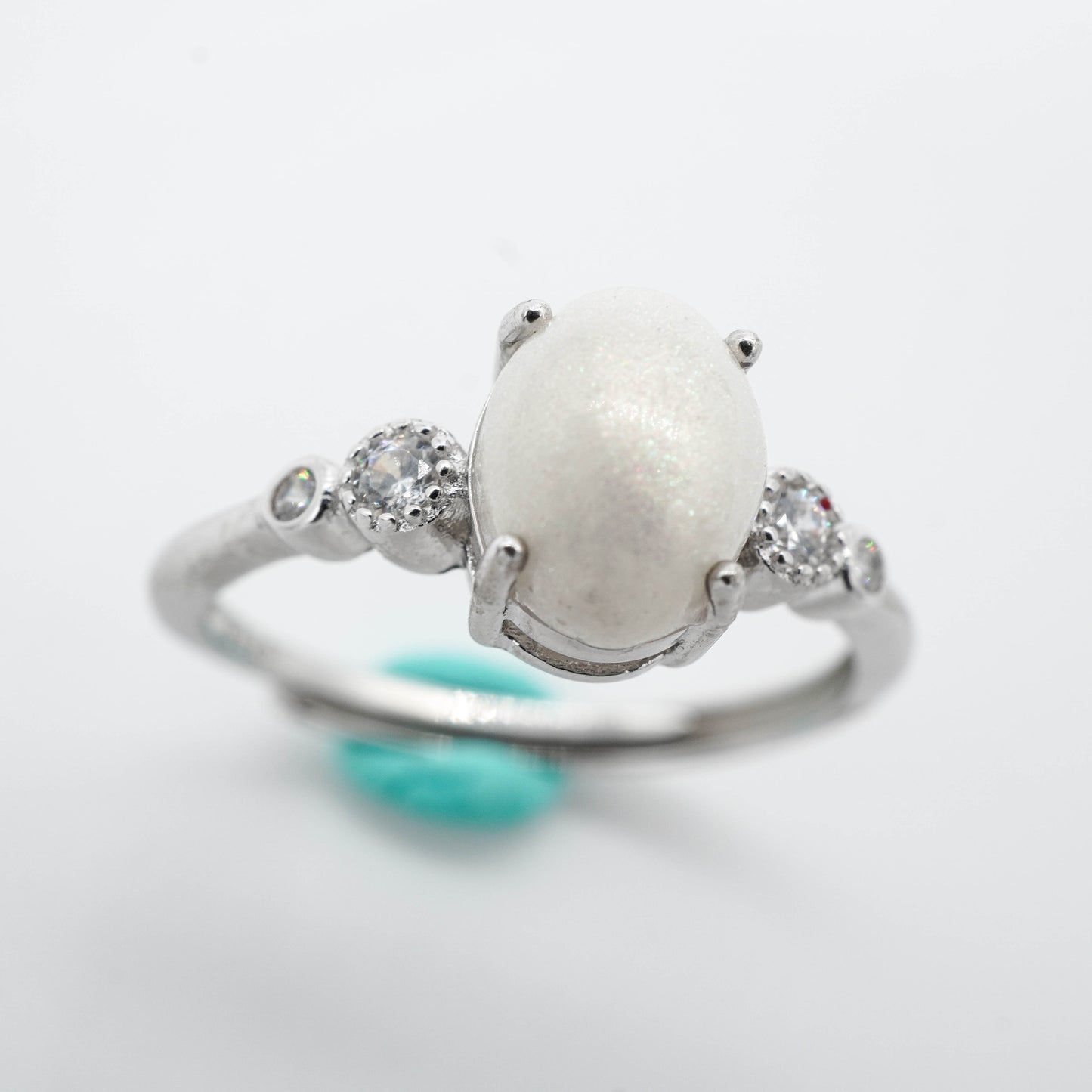 Aurora Solitaire Breastmilk Ring