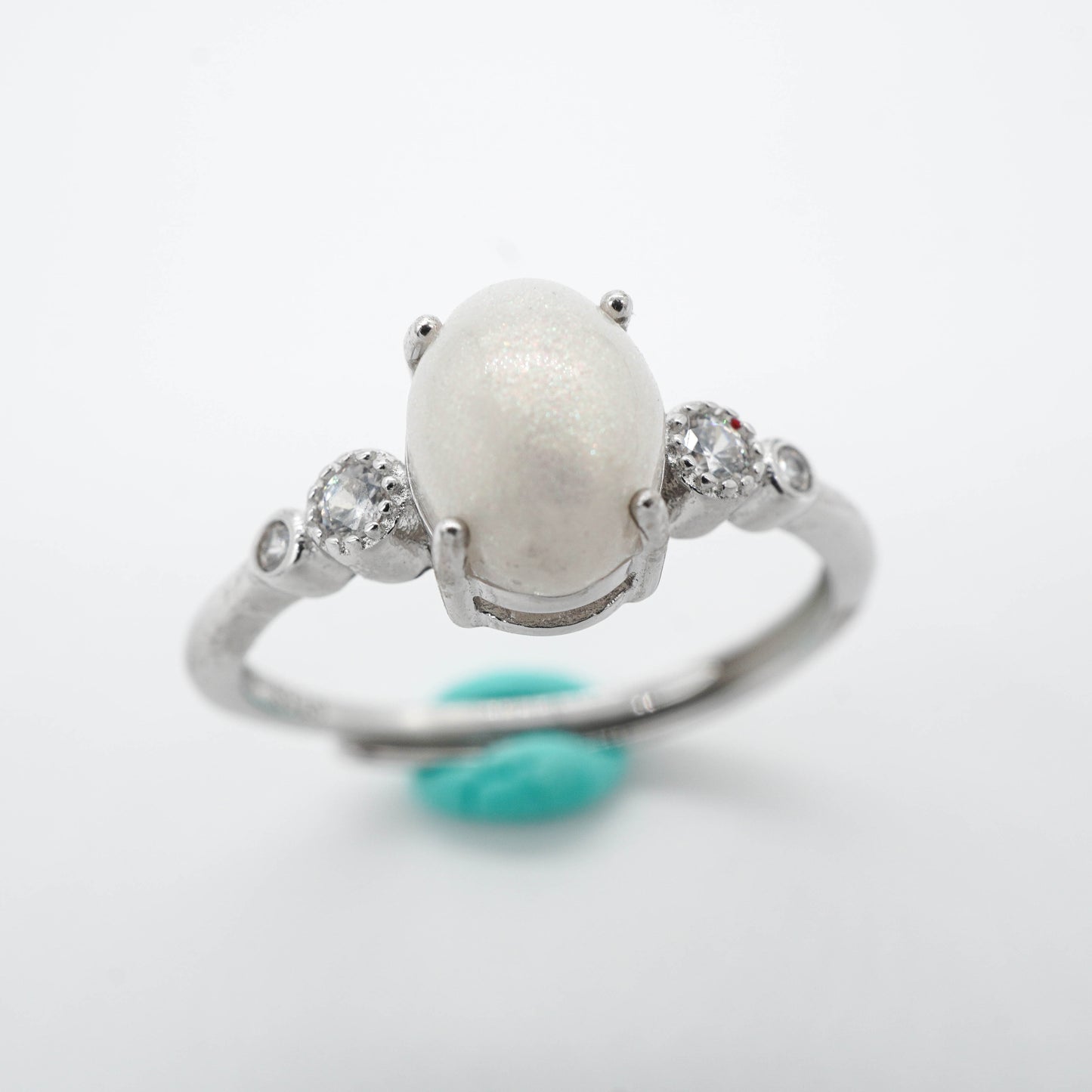 Aurora Solitaire Breastmilk Ring