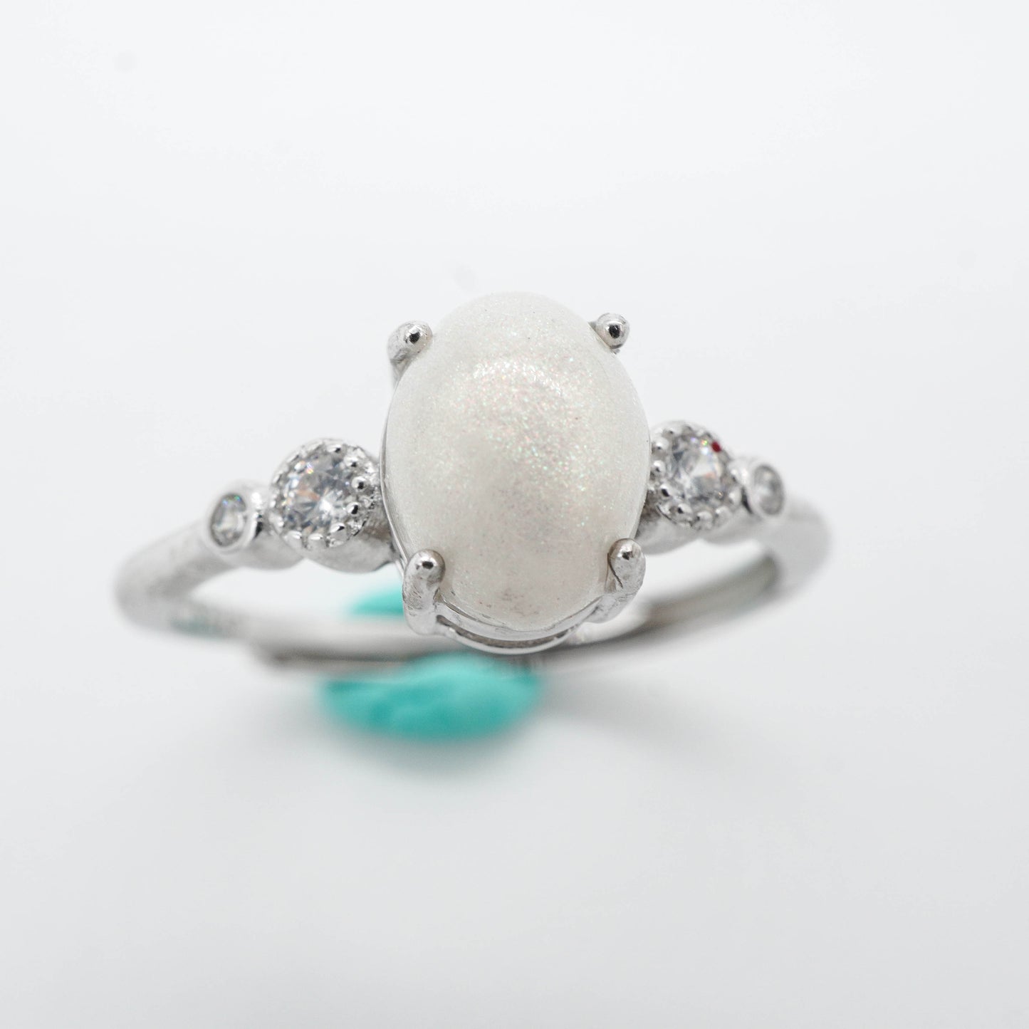 Aurora Solitaire Breastmilk Ring