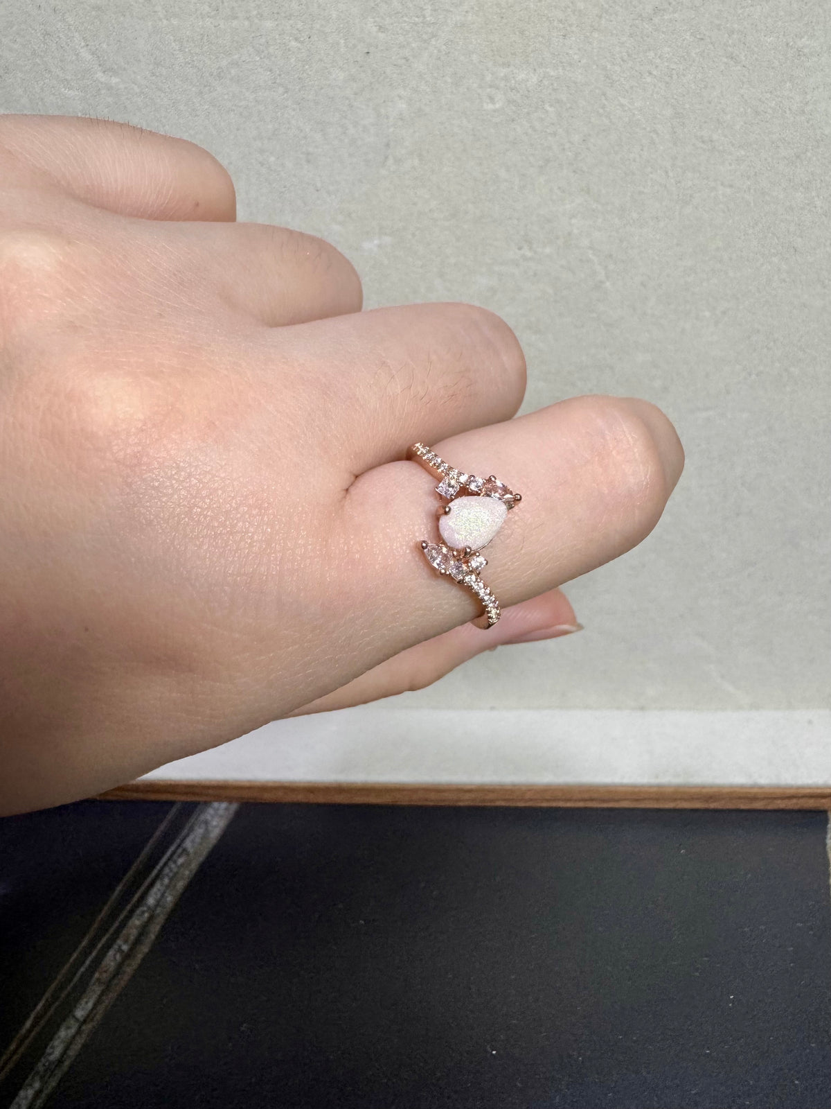 Avelia Solitaire Breastmilk Ring