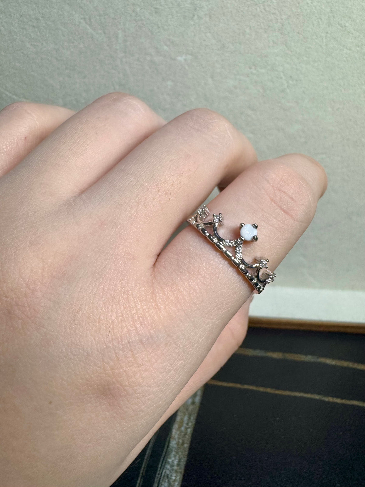 Tiara Solitaire Breastmilk Ring