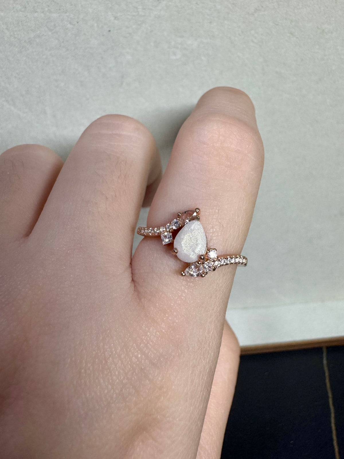 Avelia Solitaire Breastmilk Ring