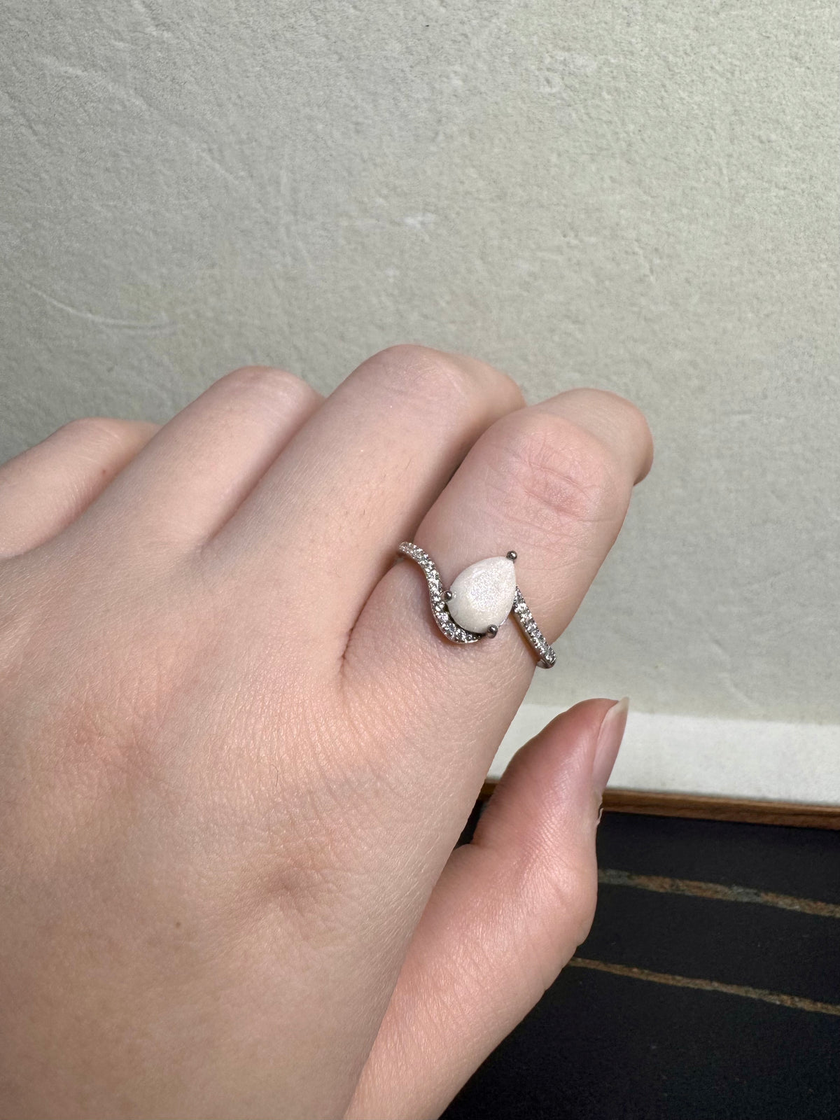 Emellia Solitaire Breastmilk Ring