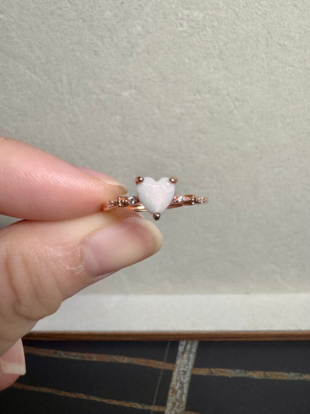 Maeve Solitaire Breastmilk Ring