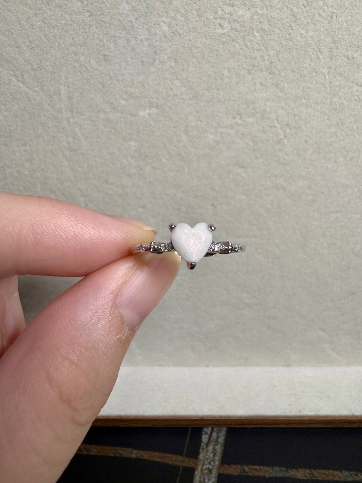 Maeve Solitaire Breastmilk Ring