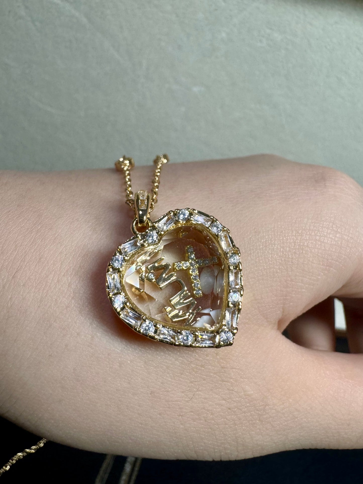 Jewels Heart Charm Locket