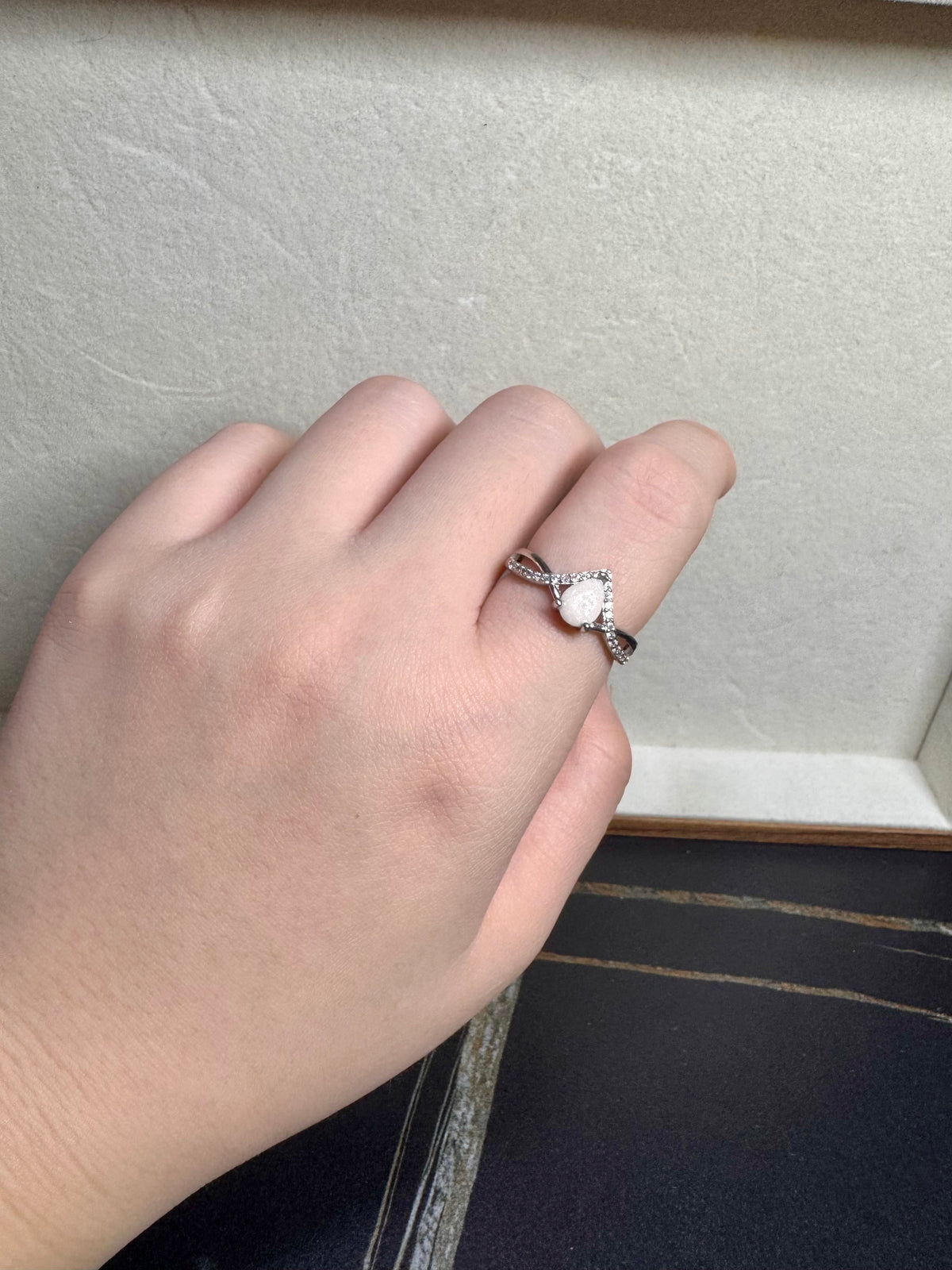 Jasmine Solitaire Breastmilk Ring