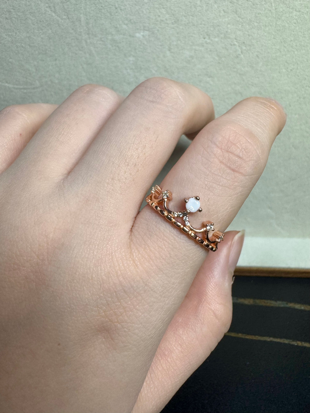 Tiara Solitaire Breastmilk Ring