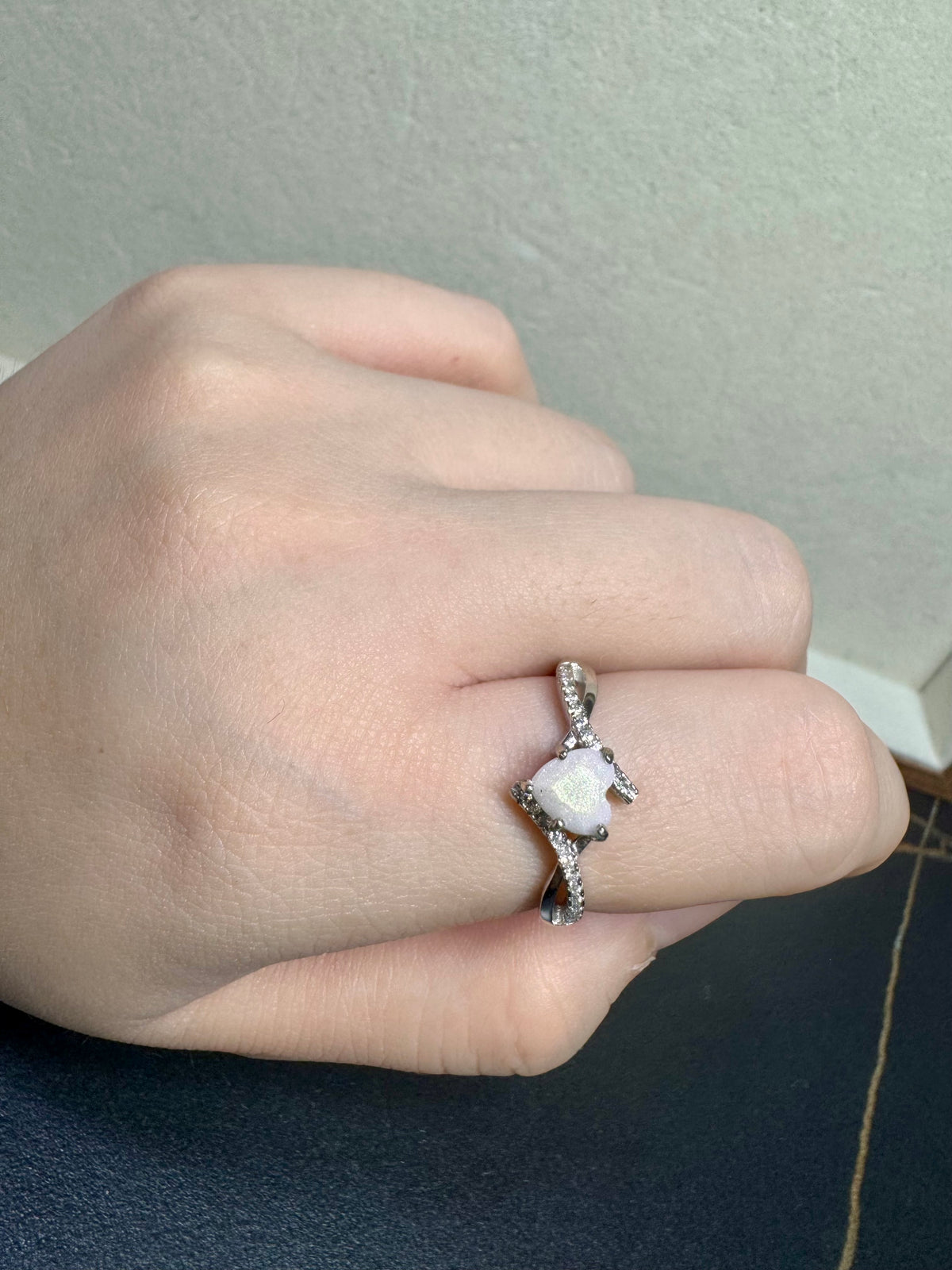 Rosalie Solitaire Breastmilk Ring