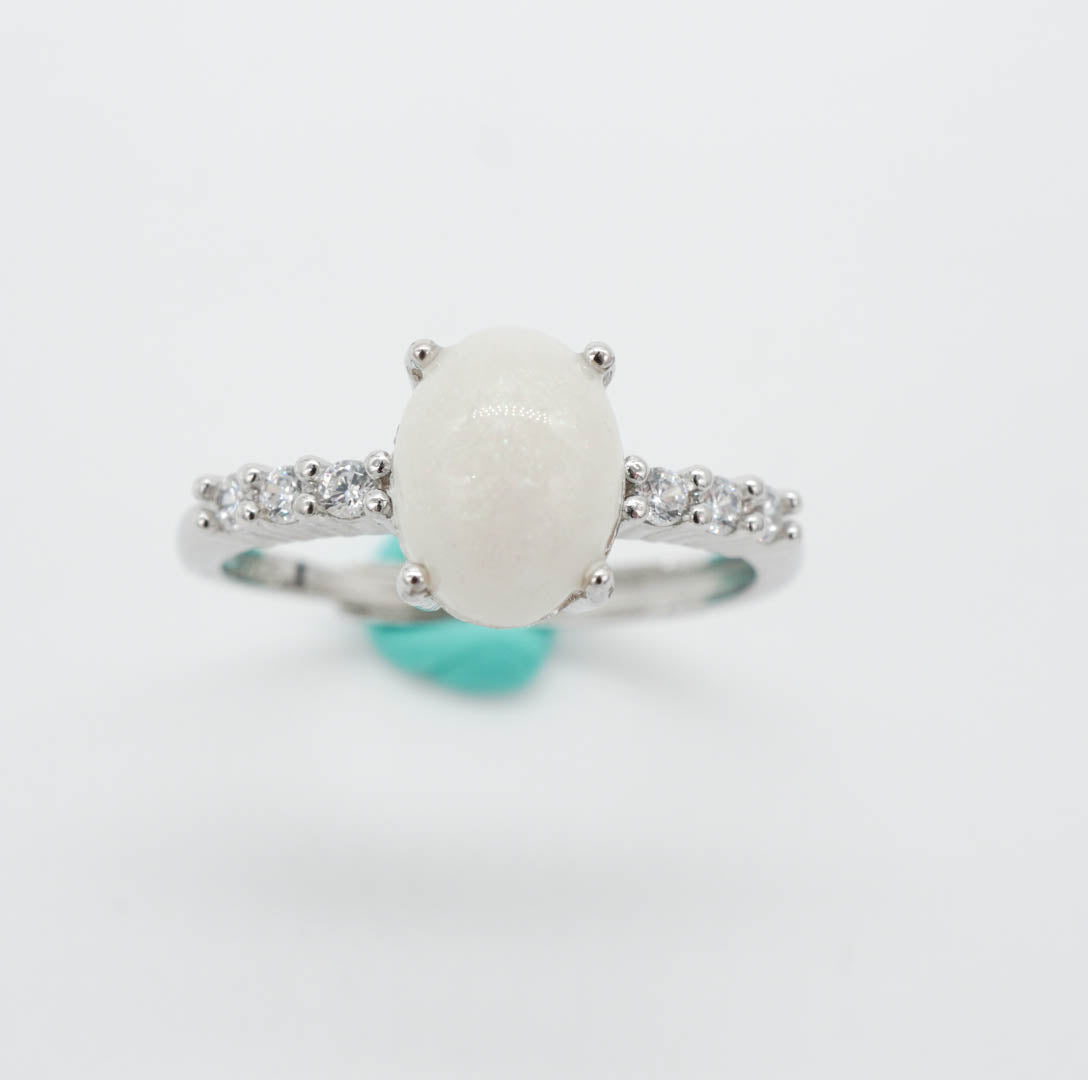 Auristelle Solitaire Breastmilk Ring