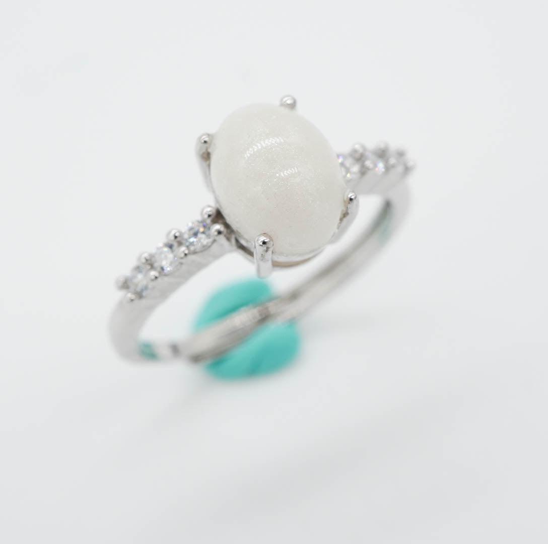 Auristelle Solitaire Breastmilk Ring