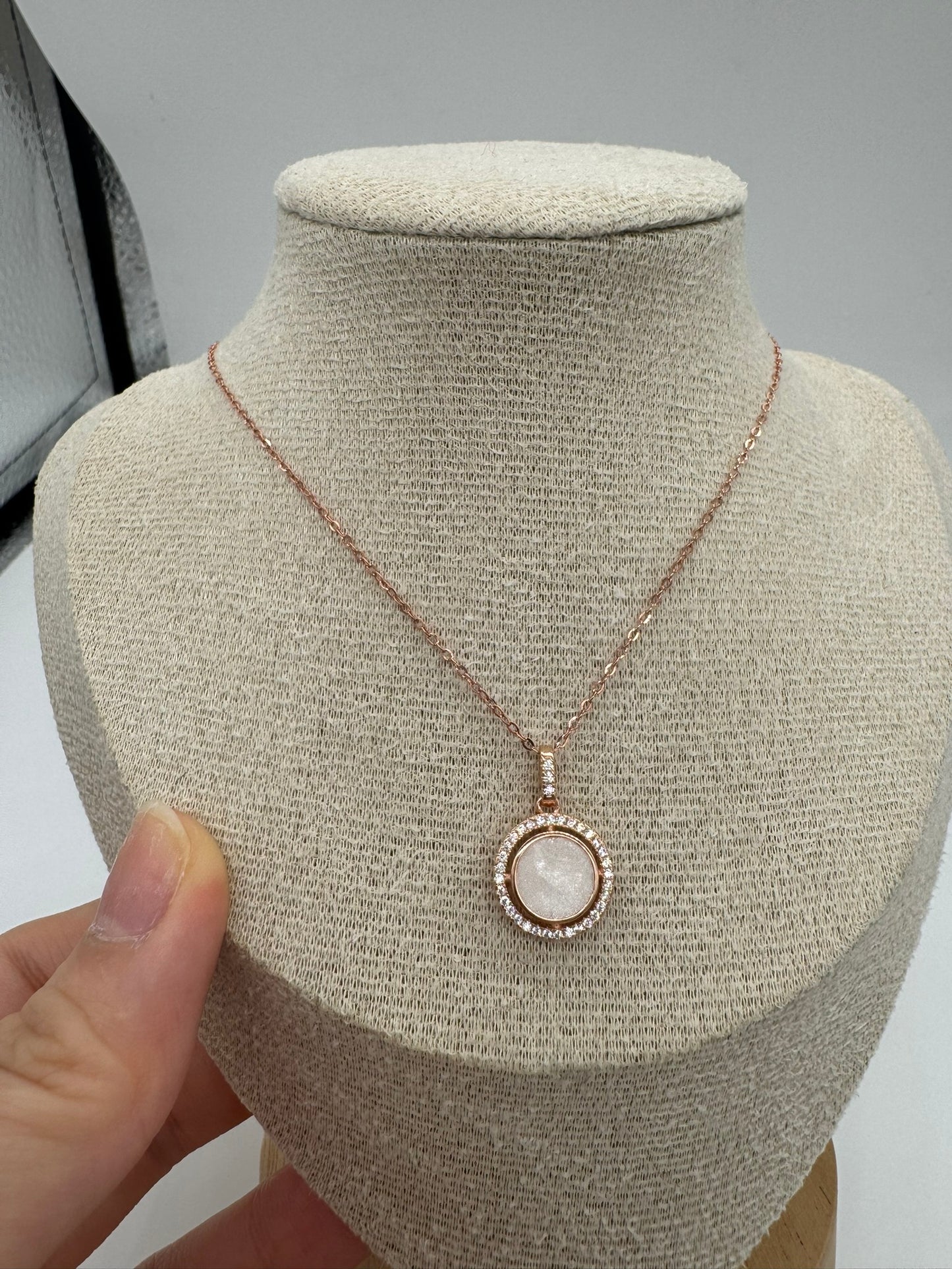 Ophelia Breastmilk Pendant