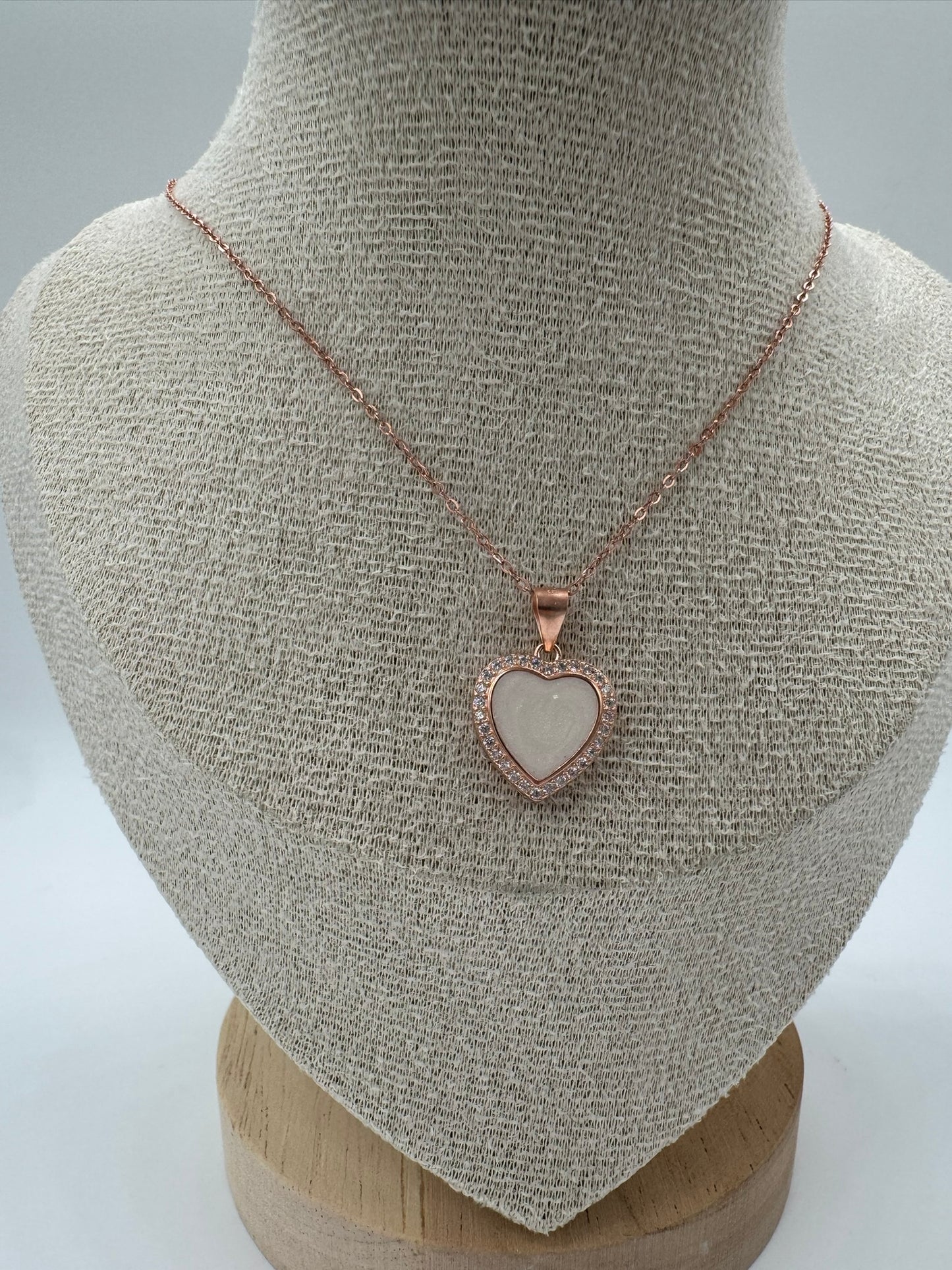 Lovera Breastmilk Pendant