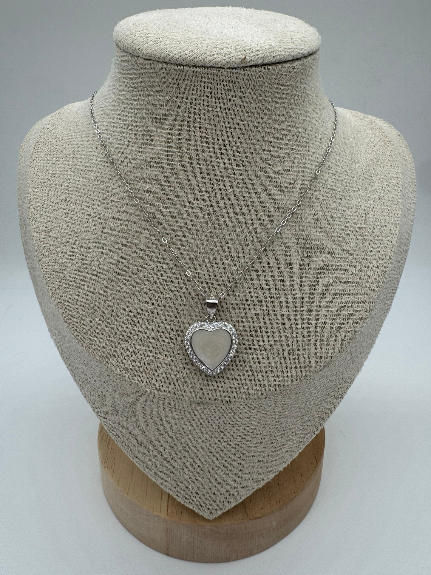 Lovera Breastmilk Pendant